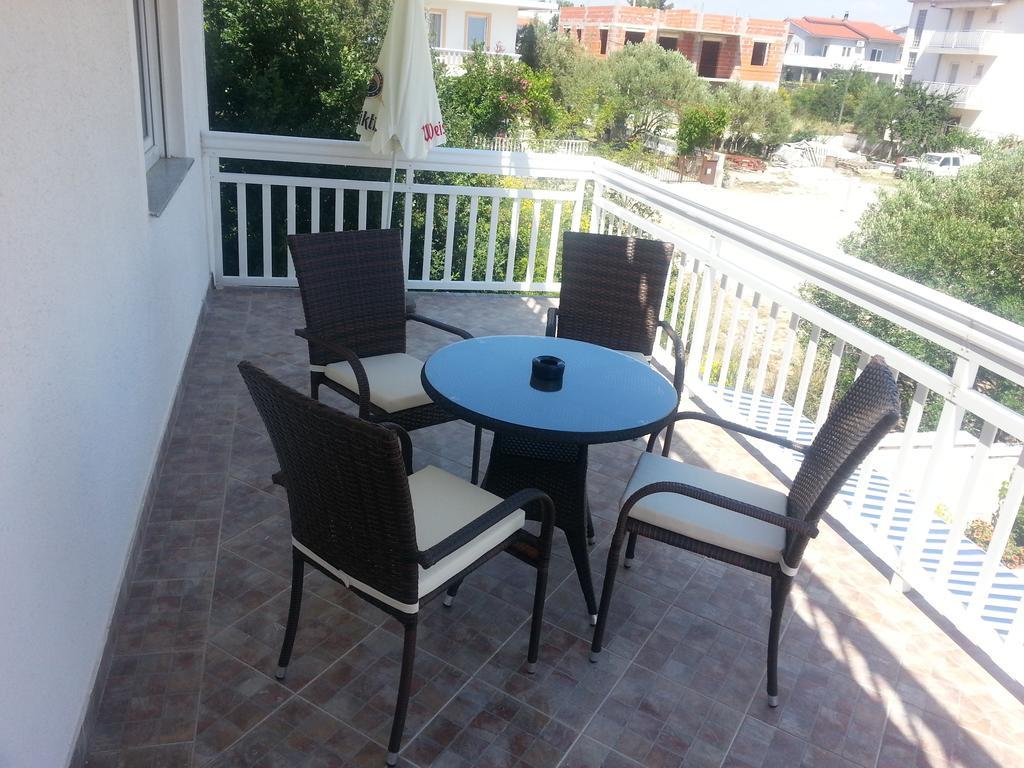 Apartments Miletic J-I Vodice Oda fotoğraf